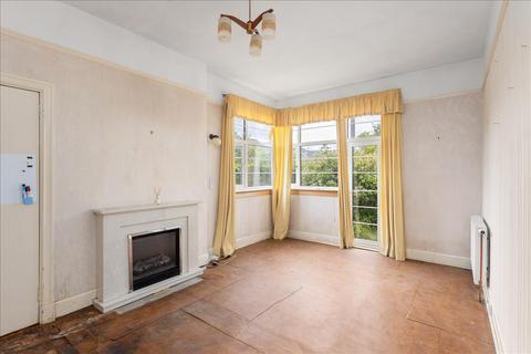 2 Davidson Park, Edinburgh, EH4 2PF