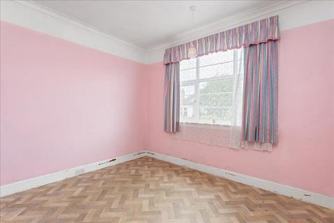 2 Davidson Park, Edinburgh, EH4 2PF