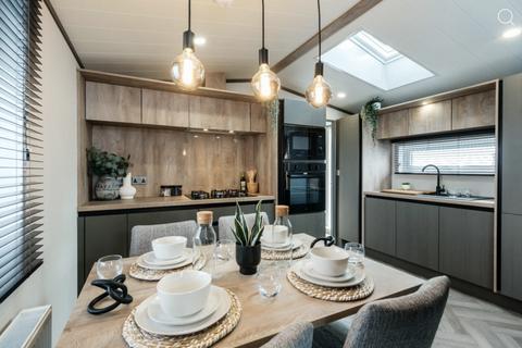 2 bedroom lodge for sale, Lytham Road, Preston, PR4