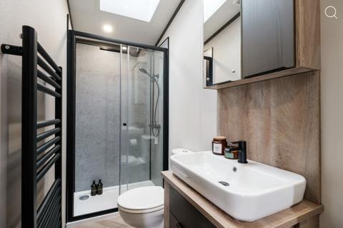 2 bedroom lodge for sale, Lytham Road, Preston, PR4