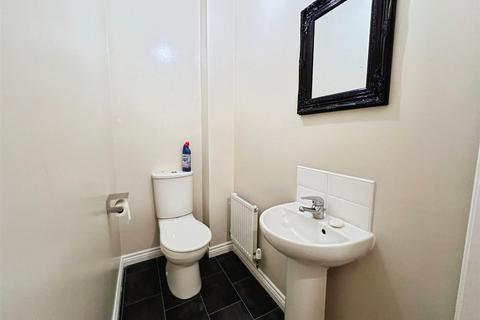 2 bedroom terraced house for sale, Piren Green, Silverdale, Newcastle