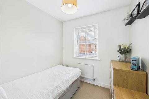 8 Eaton Close, Anlaby, Hull, HU10 7EY