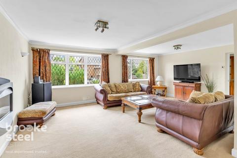 4 bedroom semi-detached house for sale, Middlegate Green, Loveclough
