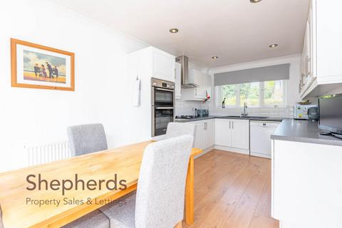 4 Borrell Close, Broxbourne, EN10 7RD