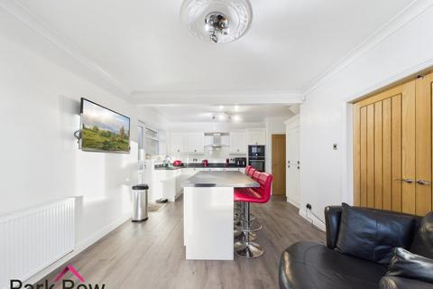 undefined, Ledgate Lane, Burton Salmon, Leeds