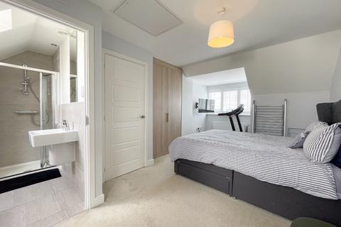 3 bedroom end of terrace house for sale, Candy Dene, Weldon, Ebbsfleet Valley, Swanscombe, Kent, DA10
