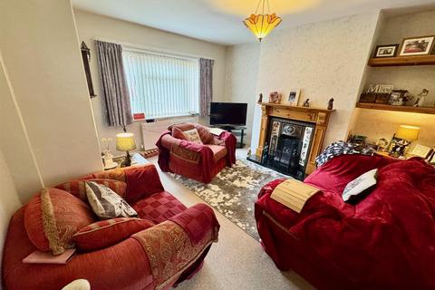 3 bedroom terraced house for sale, Holly Walk, Scarborough