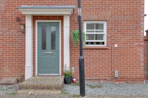 4 bedroom end of terrace house for sale, Peter Taylor Avenue, Braintree CM7