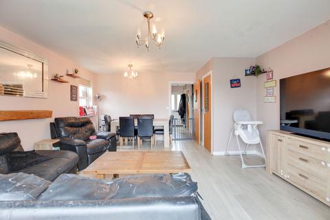 4 bedroom end of terrace house for sale, Peter Taylor Avenue, Braintree CM7