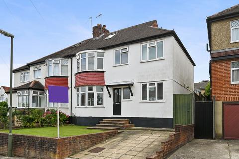 undefined, Warren Mead, Banstead, SM7