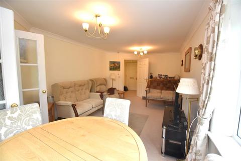 1 bedroom retirement property for sale, Ashingdon Road, Rochford