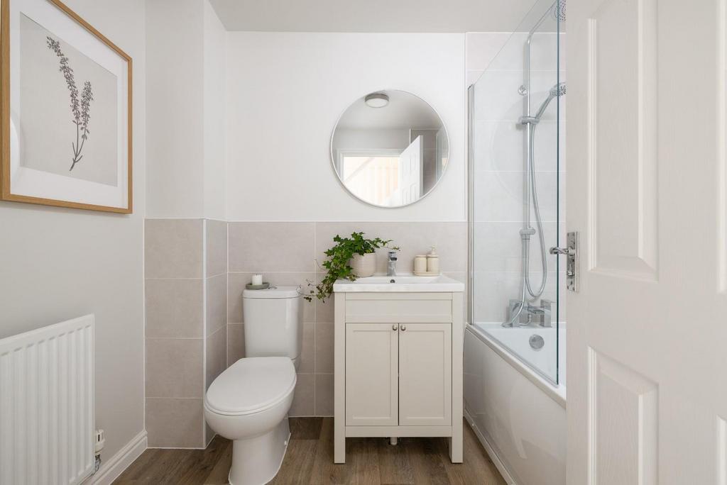 Sbathroom.jpg