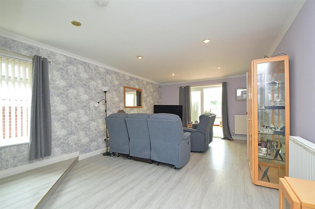 Resized Lounge2.jpg