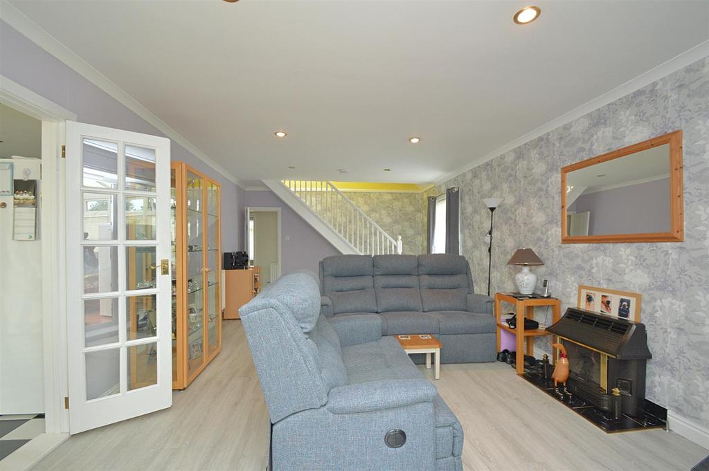 Resized Lounge1.jpg