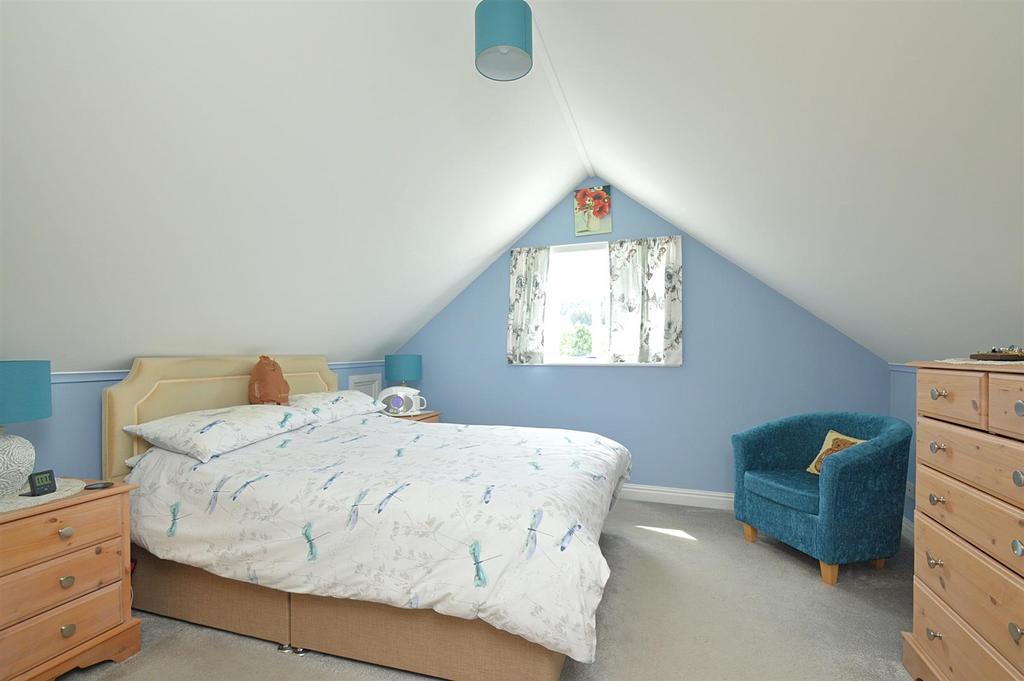 Resized Bed3a.jpg