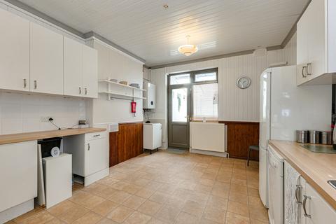 undefined, Westcliff Park Drive, Westcliff-on-sea, SS0