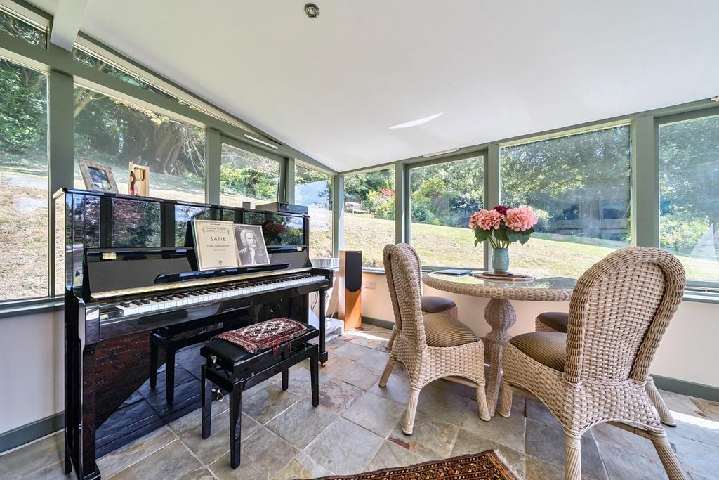 Garden Room corner.jpg