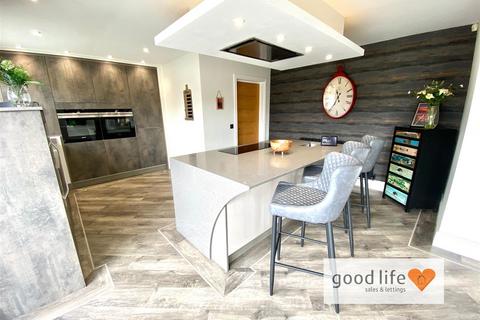 4 bedroom house for sale, Kineton Way, Sunderland SR2