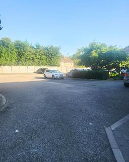 2 bedroom flat for sale, Flat , Hubbard Court, Valley Hill, Loughton