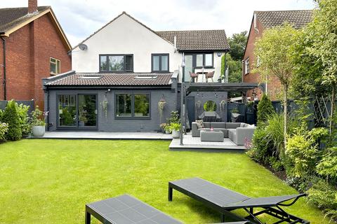 101 Coppice Row, Theydon Bois, Epping, CM16 7DW