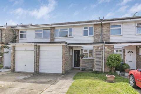 55 Earle Gardens, Kingston Upon Thames, KT2 5TB