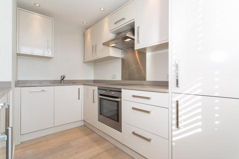 undefined, Kingston Road, Wimbledon SW19