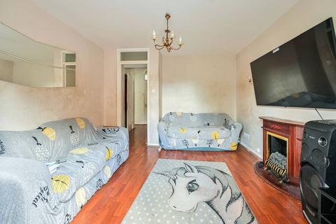 undefined, Marlborough Close, Elephant and Castle, London, SE17