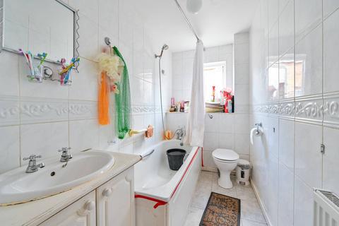 1 bedroom flat for sale, Marlborough Close, Elephant and Castle, London, SE17