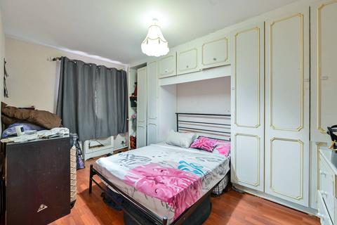 1 bedroom flat for sale, Marlborough Close, Elephant and Castle, London, SE17