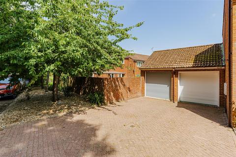 15 Grange Way, Broadstairs, CT10 2YP