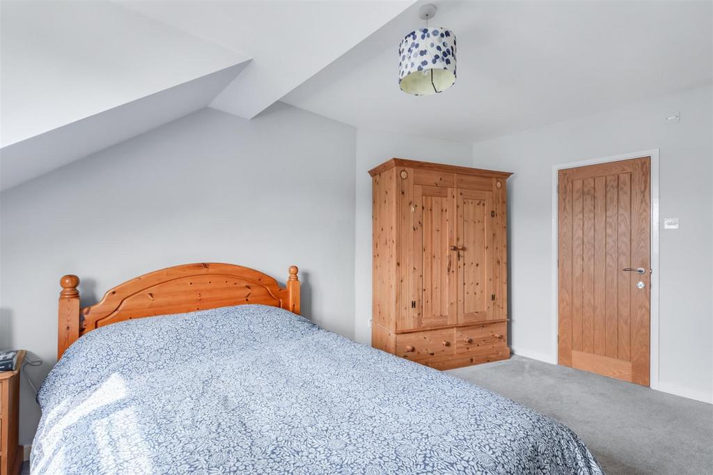 Bedroom 1 2.jpeg