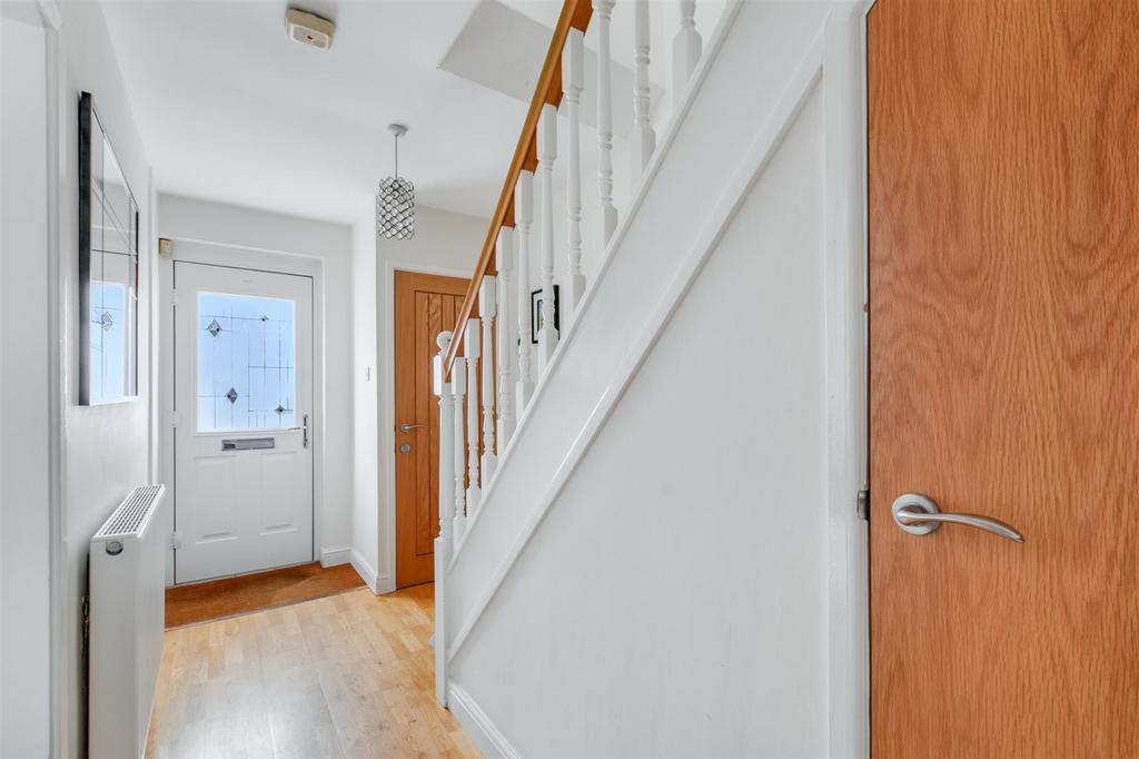 Hallway 1.jpeg