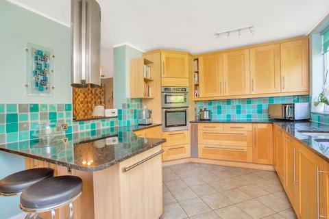 undefined, Farley Road, South Croydon CR2