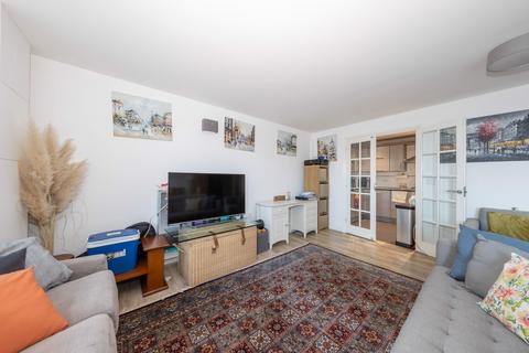 2 bedroom flat for sale, Station Road, Centurion House, HA8