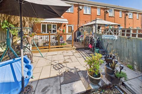 3 bedroom end of terrace house for sale, Jovian Way, Ipswich IP1