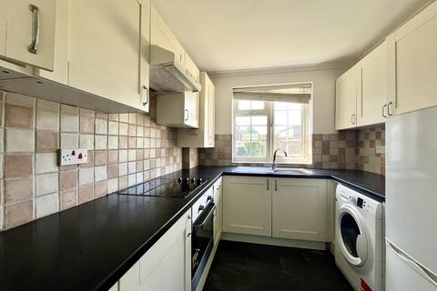 23, Bray Court North Parade, Chessington, KT9 1QN