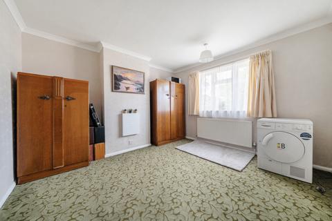 14 Wingfield Close, Bedford, MK40 4PB