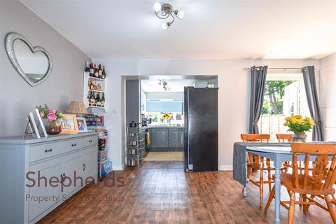 73 High Road, Wormley, Broxbourne, EN10 6JL