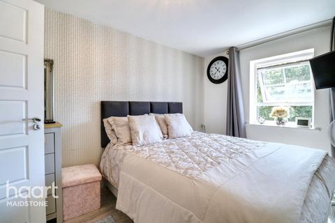 6 Bunyard Way, Allington, Maidstone, ME16 0BD
