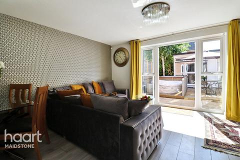 6 Bunyard Way, Allington, Maidstone, ME16 0BD