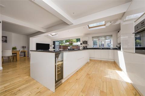 4 bedroom semi-detached house for sale, Forest Side, Old Malden, KT4