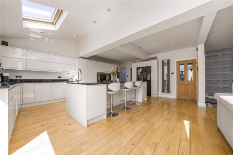 4 bedroom semi-detached house for sale, Forest Side, Old Malden, KT4
