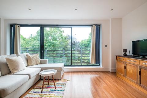1 bedroom apartment for sale, Denmark Hill, London, SE5