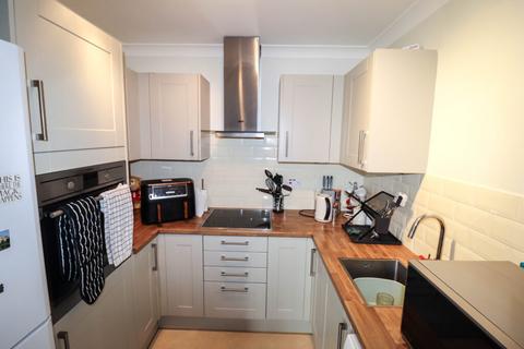 1 bedroom flat for sale, Seagrove Avenue, Hayling Island