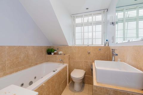 3 bedroom semi-detached house for sale, Chequers Orchard, Iver SL0