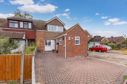 3 bedroom semi-detached house for sale, Chequers Orchard, Iver SL0