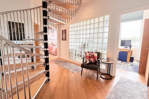 4 bedroom penthouse for sale, Yew Tree Road, Birmingham B13