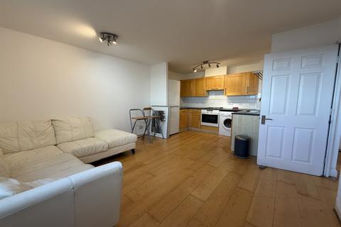 2 bedroom apartment to rent, Fishguard Way, Galleons Lock, E16