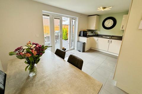 3 bedroom semi-detached house for sale, Birchfield Way, Telford TF3