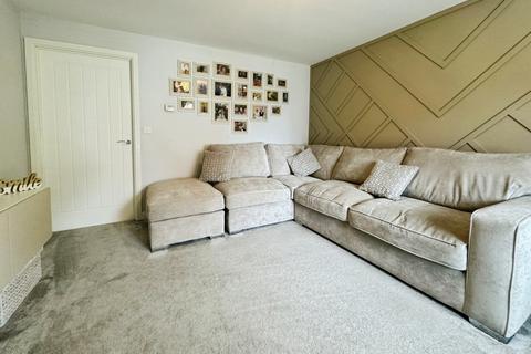 3 bedroom semi-detached house for sale, Birchfield Way, Telford TF3